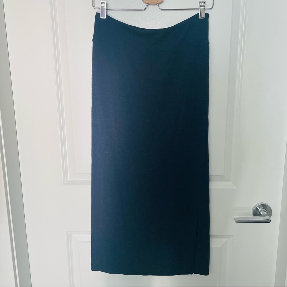 ARITZIA Wilfred Knit Navy Pencil Skirt with half slit
